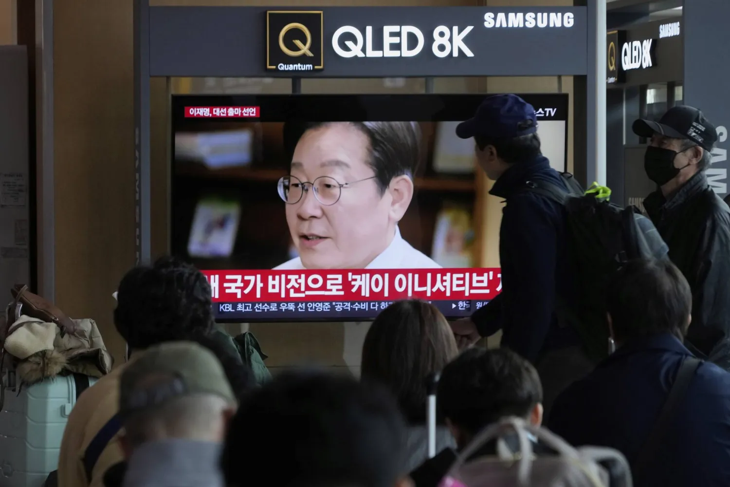South Korean Opposition Leader Lee Opens Presidential Bid Following Yoon’s Ouster