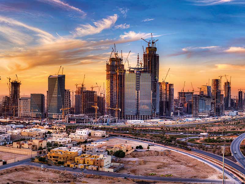 Saudi Arabia Boosts Foreign Investment Inflows Surge 44%