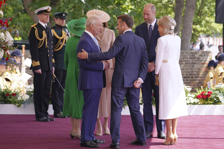 UK and France Must End Dependency on US and China, Macron Warns